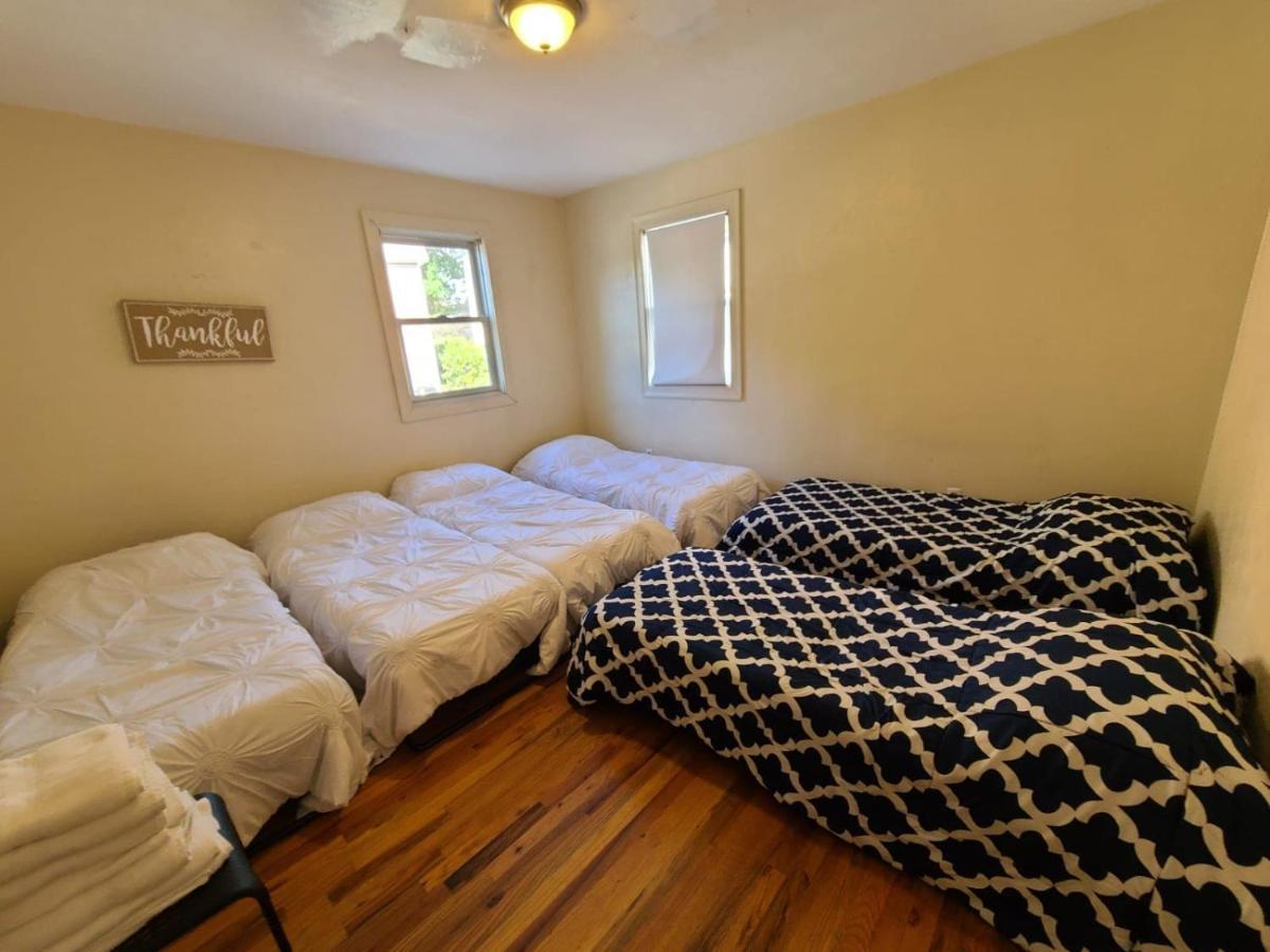 Private Bedroom Near Boston Extérieur photo