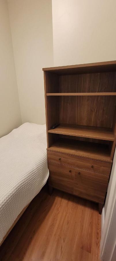 Private Bedroom Near Boston Extérieur photo