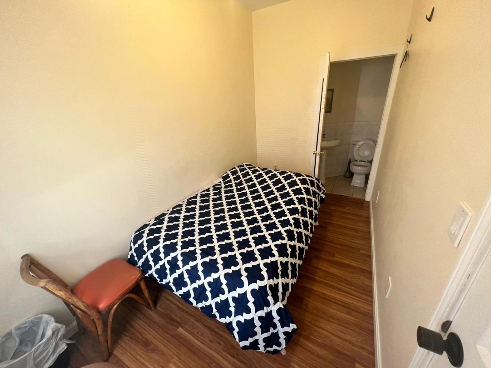 Private Bedroom Near Boston Extérieur photo