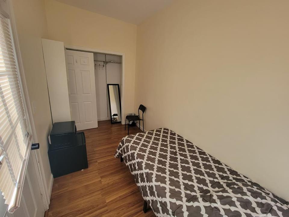 Private Bedroom Near Boston Extérieur photo